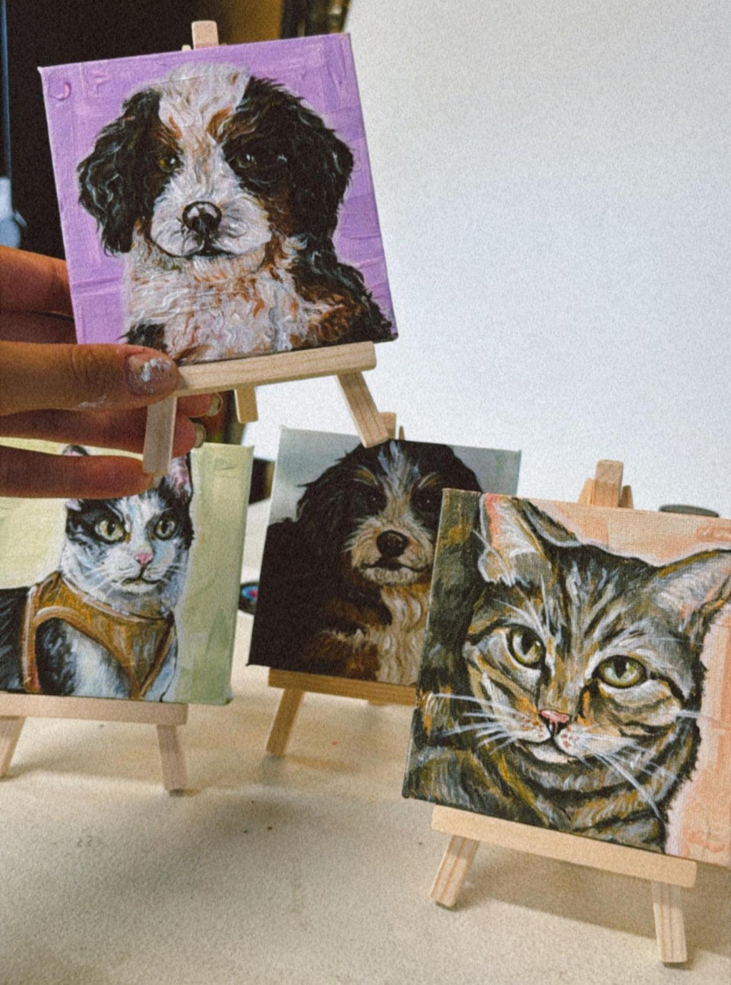 Hand painted CUSTOM PET PORTRAITS 4x4" free mini easel